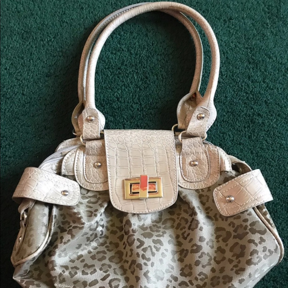 NEW Cheetah Print Handbag